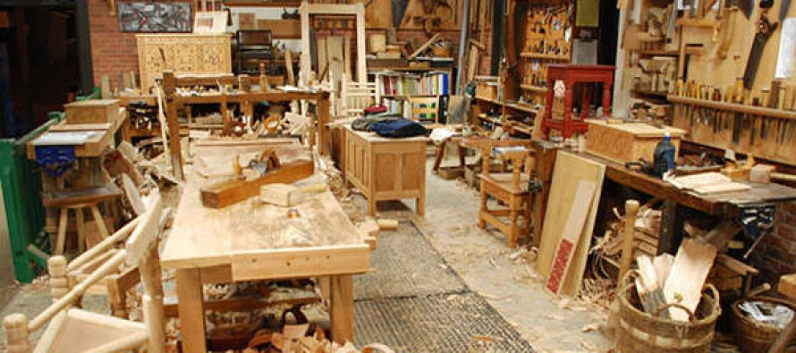 12 Woodworking Projects for Preppers and Homesteaders