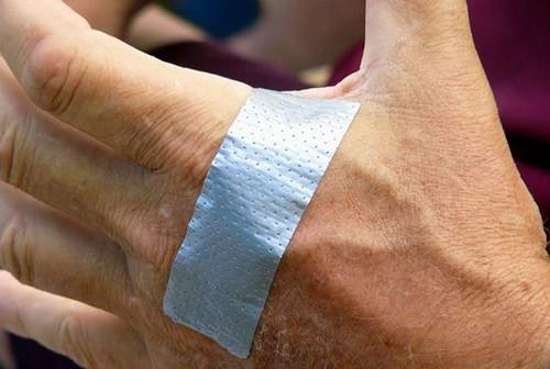 duct-tape-bandage-hand