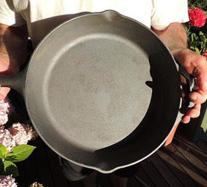 10 Advantages of Using Cast Iron Cookware When SHTF