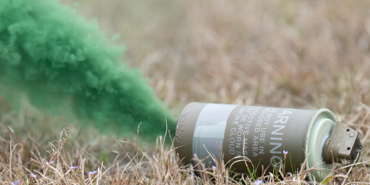 smoke grenade how to make