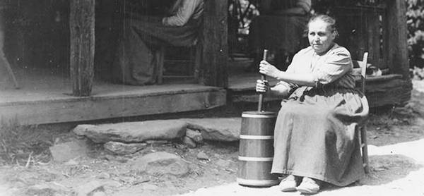 Making Butter at Home Like Our Grandparents