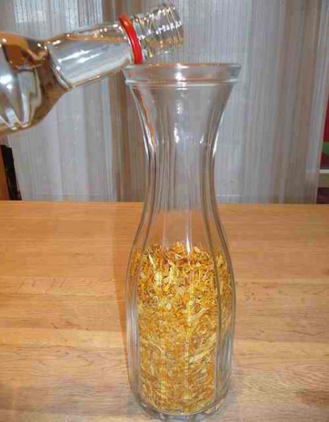 dried calendula