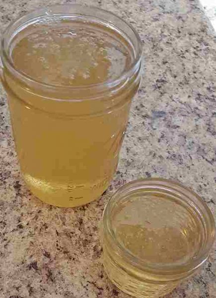 dandelion jelly in jars