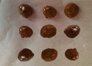 DIY Turmeric Drops 2