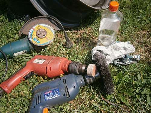 How to Make Your Own Wood Stove from Two Tire Rims 9