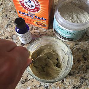 homemade_toothpaste_bentonite