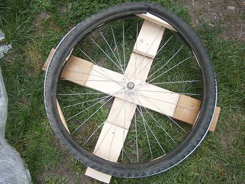 bike wheel frame for solar stove