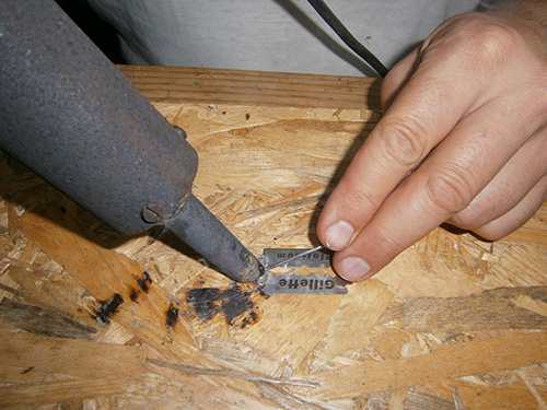 soldering paste on razors for hydrogen generator