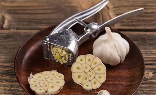 raw garlic