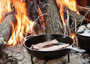 10 Advantages of Using Cast Iron Cookware When SHTF