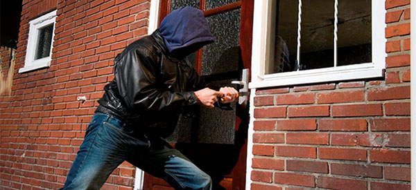 How To Clear Your House When You Wake Up And You Think There Is An Intruder