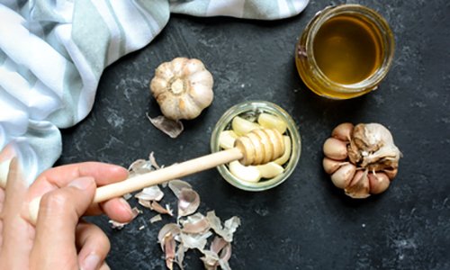 Homemade Fermented Honey Garlic