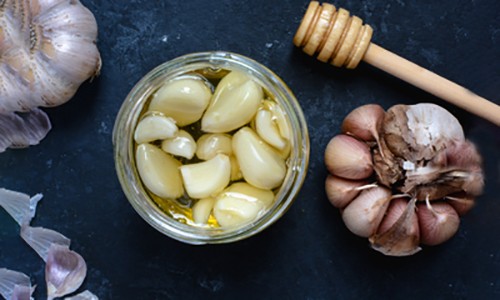 Homemade Fermented Honey Garlic