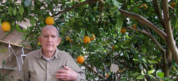 How Does This Man Grow Oranges in Nebraska’s Cold Winter?