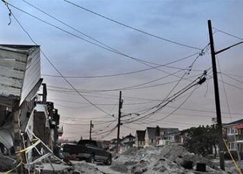 11 Things You Need to Have Ready for when the Power Grid Fails