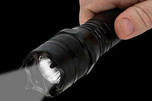 12 Survival Items to Carry With You at All Times