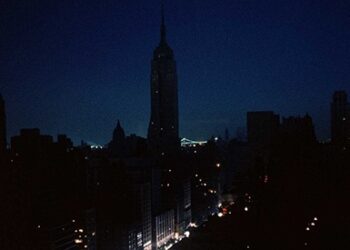 6 Things To Do Immediately In An Extended Blackout
