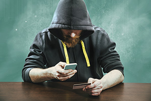 How To Become Untraceable When SHTF