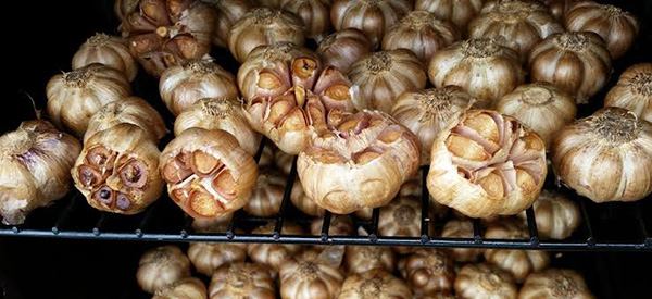 What Happens if You Smoke Garlic Cloves