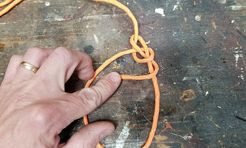 How To Tie And Use A Bowline Knot 