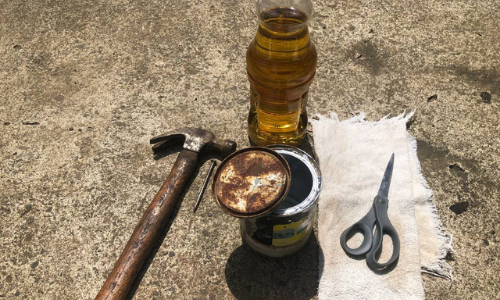 DIY Tin Oil Lamp In Case Of A Power Outage