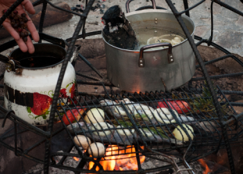 No-Electricity Cooking Techniques To Use During A Power Outage