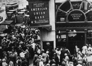 8 Ways to Protect Yourself From Bank Failures