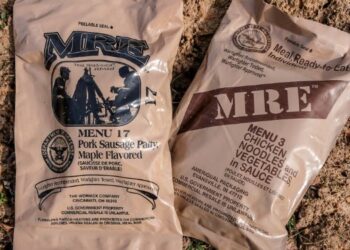 Read This Before Buying Survival Food