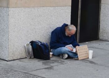 9 Terrifying Truths About Long-Term Economic Crises