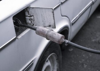 how to drain a fuel tank