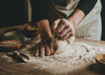 how long does flour last