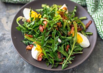 How To Make A Perfect Dandelion Salad