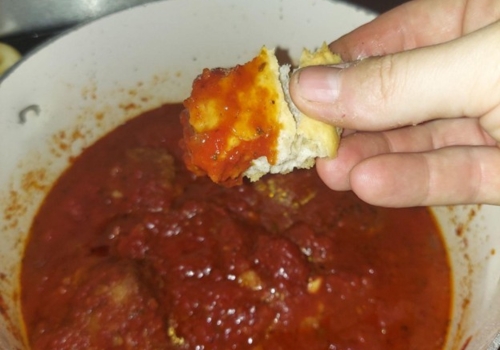 Tomato Sauce (Long-Lasting Recipes)