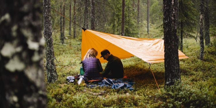 This Is How You Choose The Best Camping Tarp